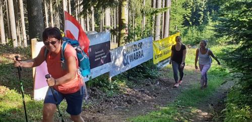 f8dea95f-ae50-4786-aa76-2722145d5f6f